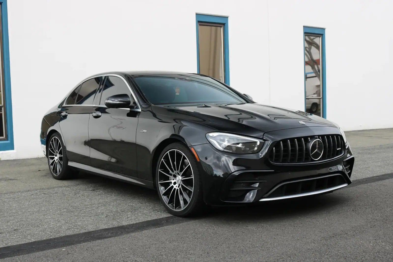 2022 Mercedes-AMG E 53 — photograph 1 of 15