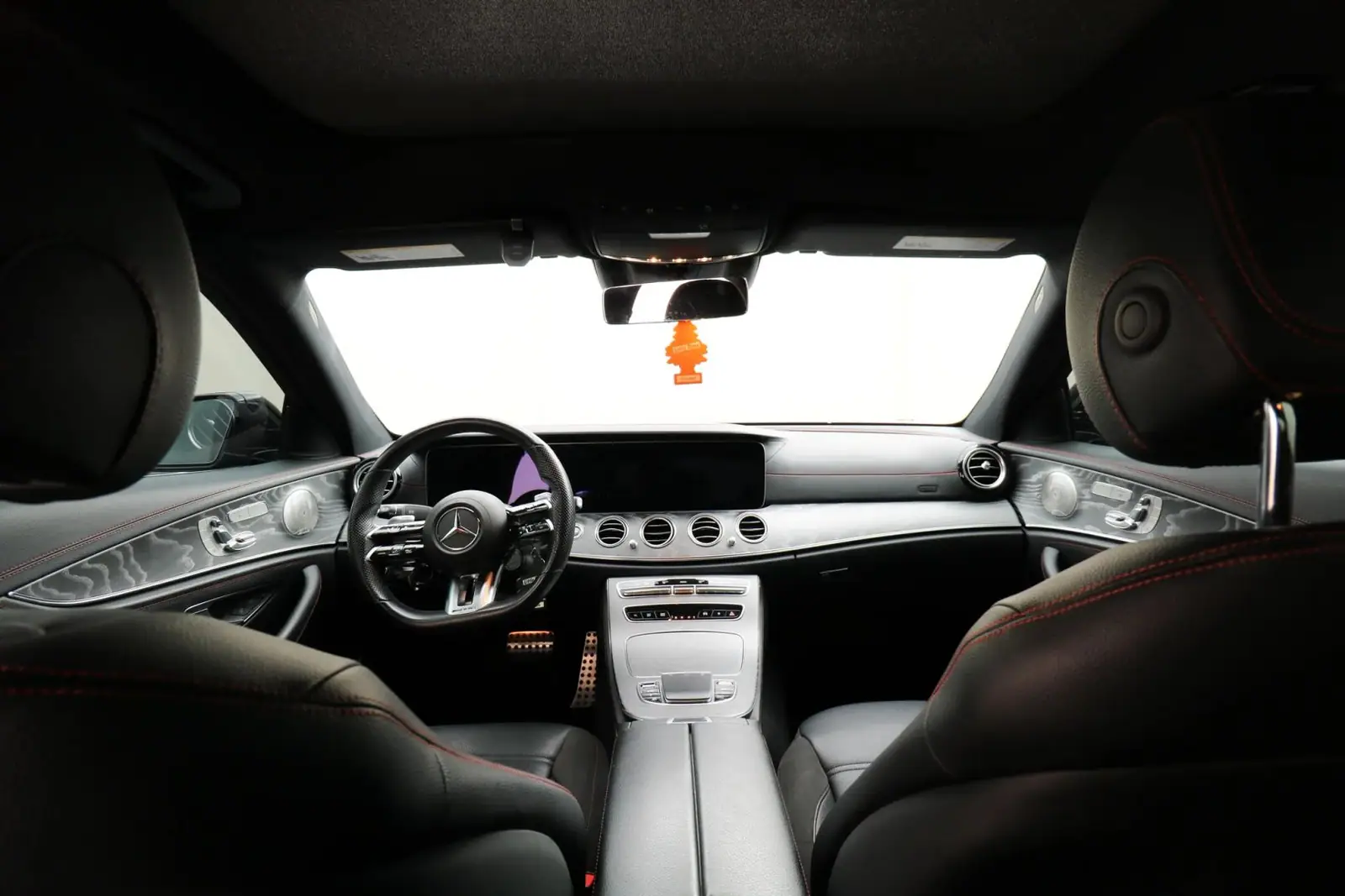 2022 Mercedes-AMG E 53 — photograph 8 of 15
