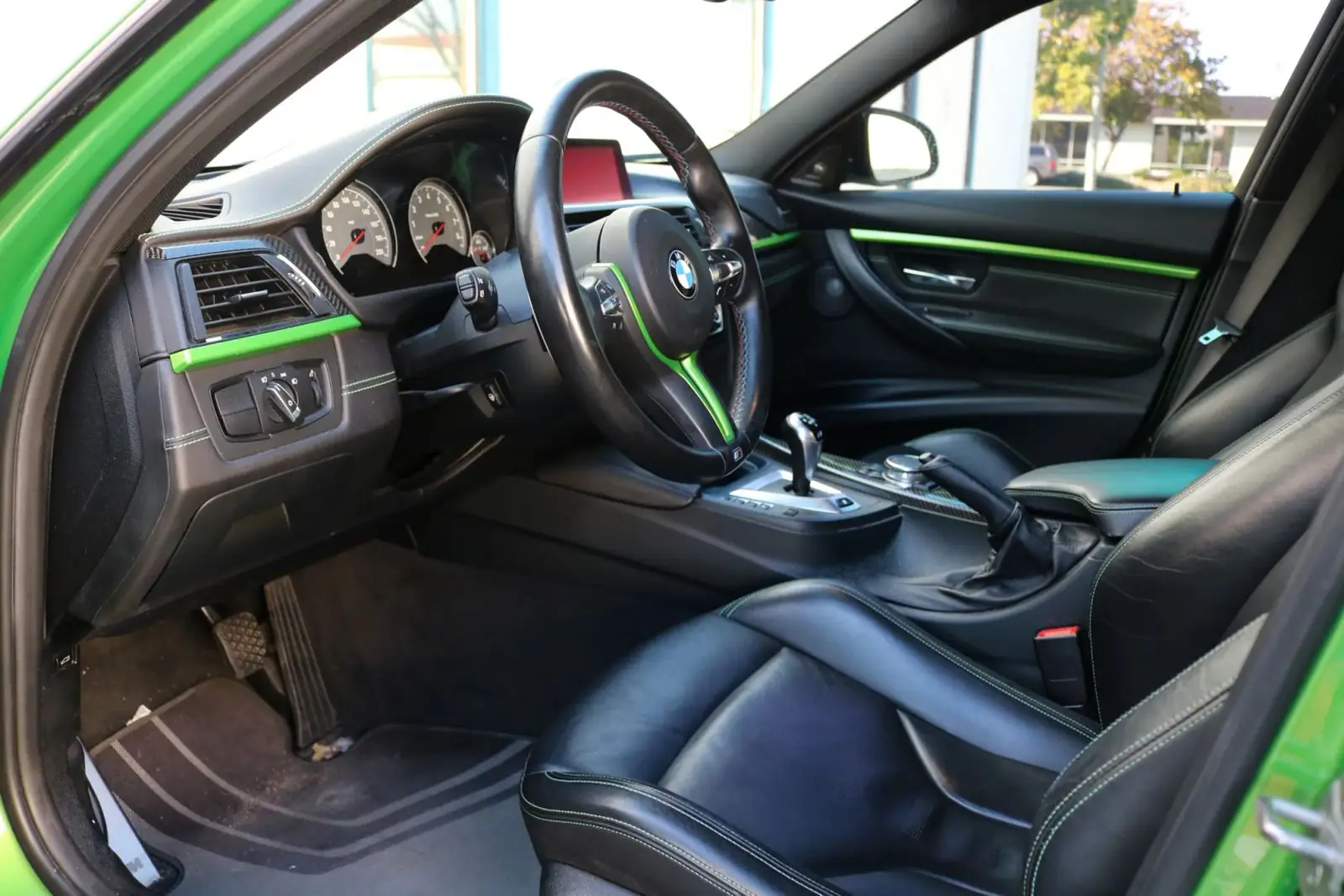 2015 BMW M3 — photograph 9 of 14