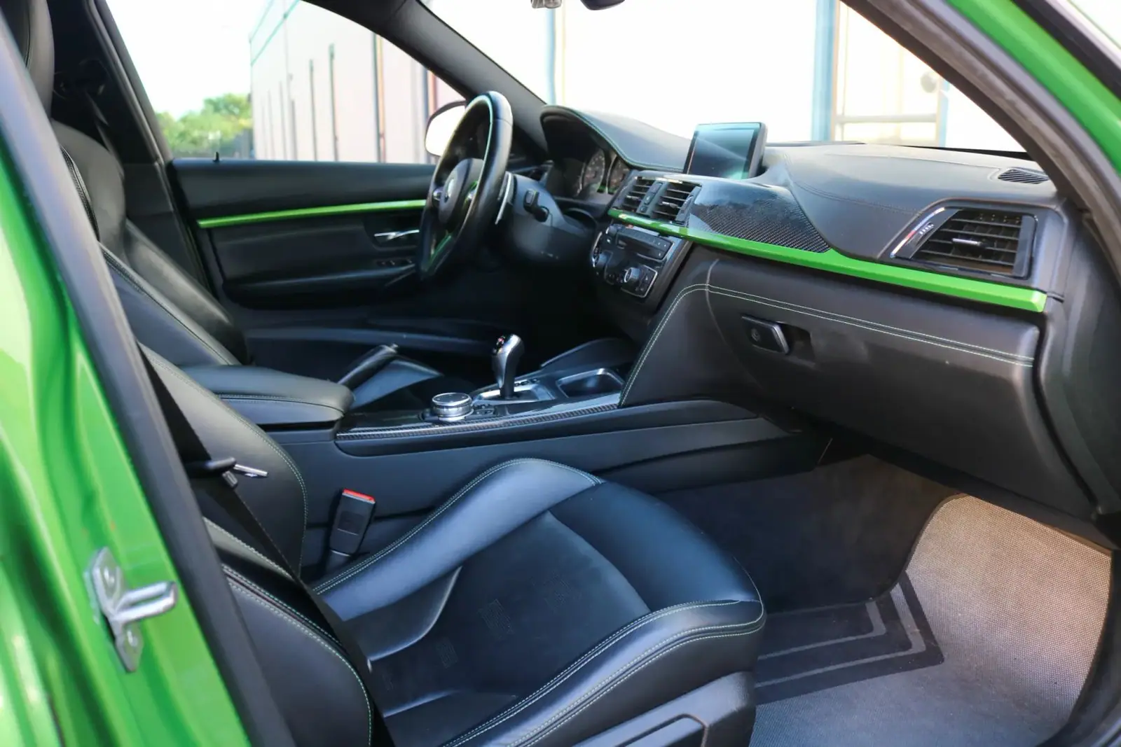 2015 BMW M3 — photograph 10 of 14