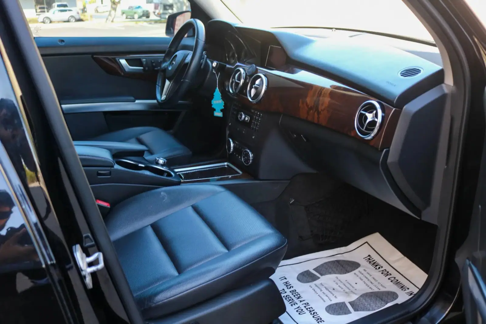 2014 Mercedes-Benz GLK 350 — photograph 6 of 15