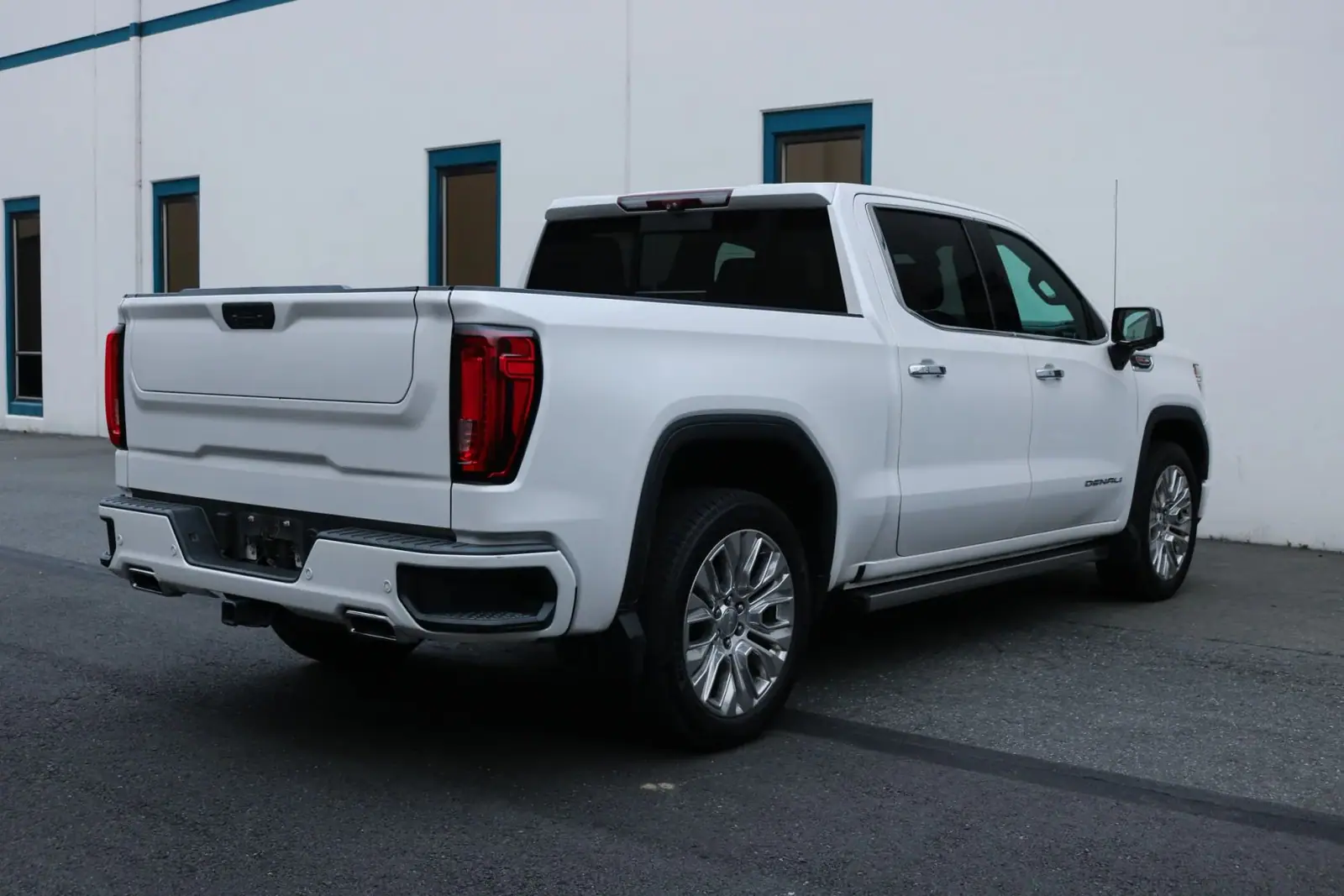 2020 GMC Sierra 1500 Denali — photograph 4 of 15