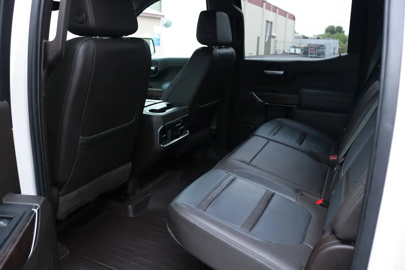 2020 GMC Sierra 1500 Denali — photograph 10 of 15