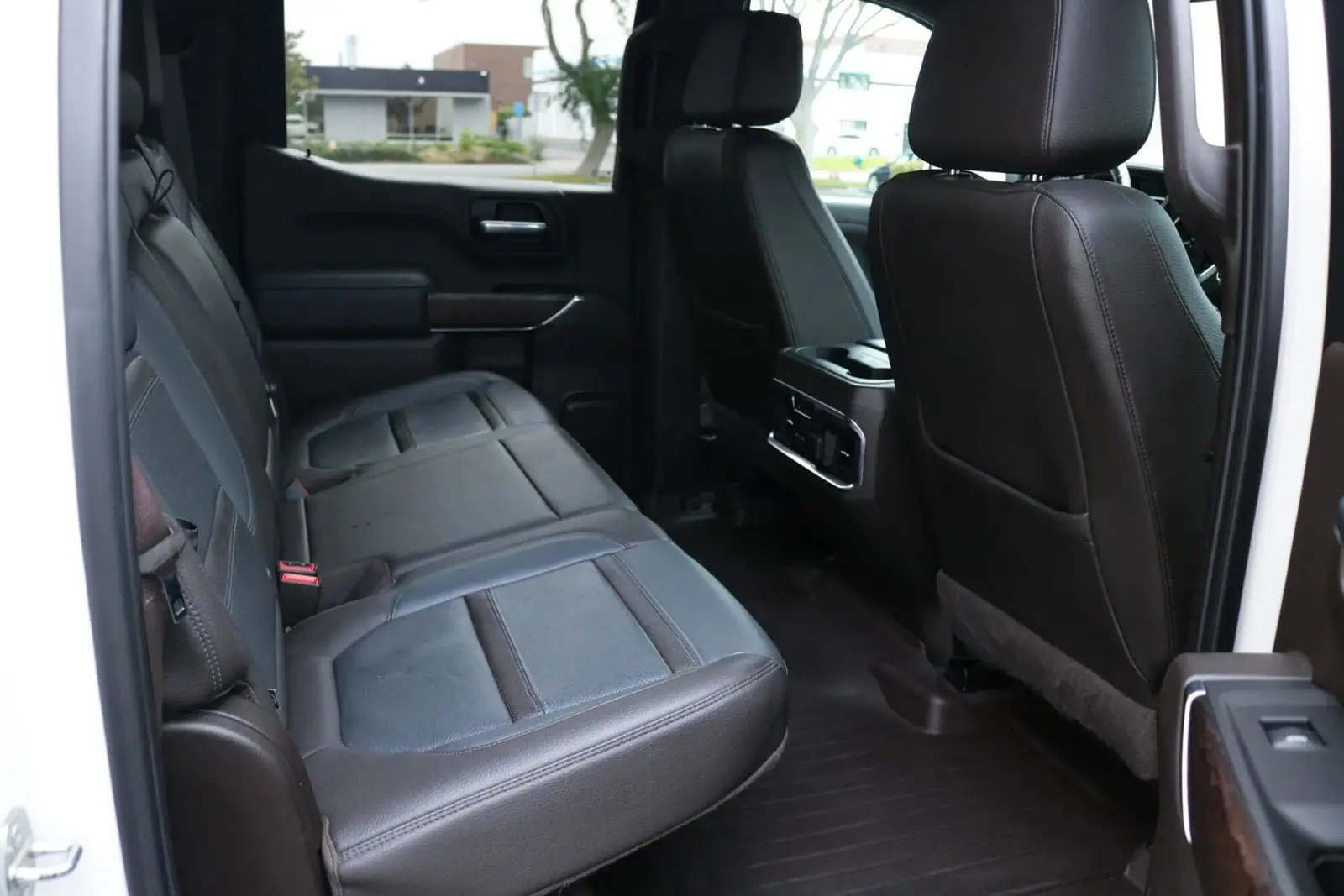 2020 GMC Sierra 1500 Denali — photograph 11 of 15