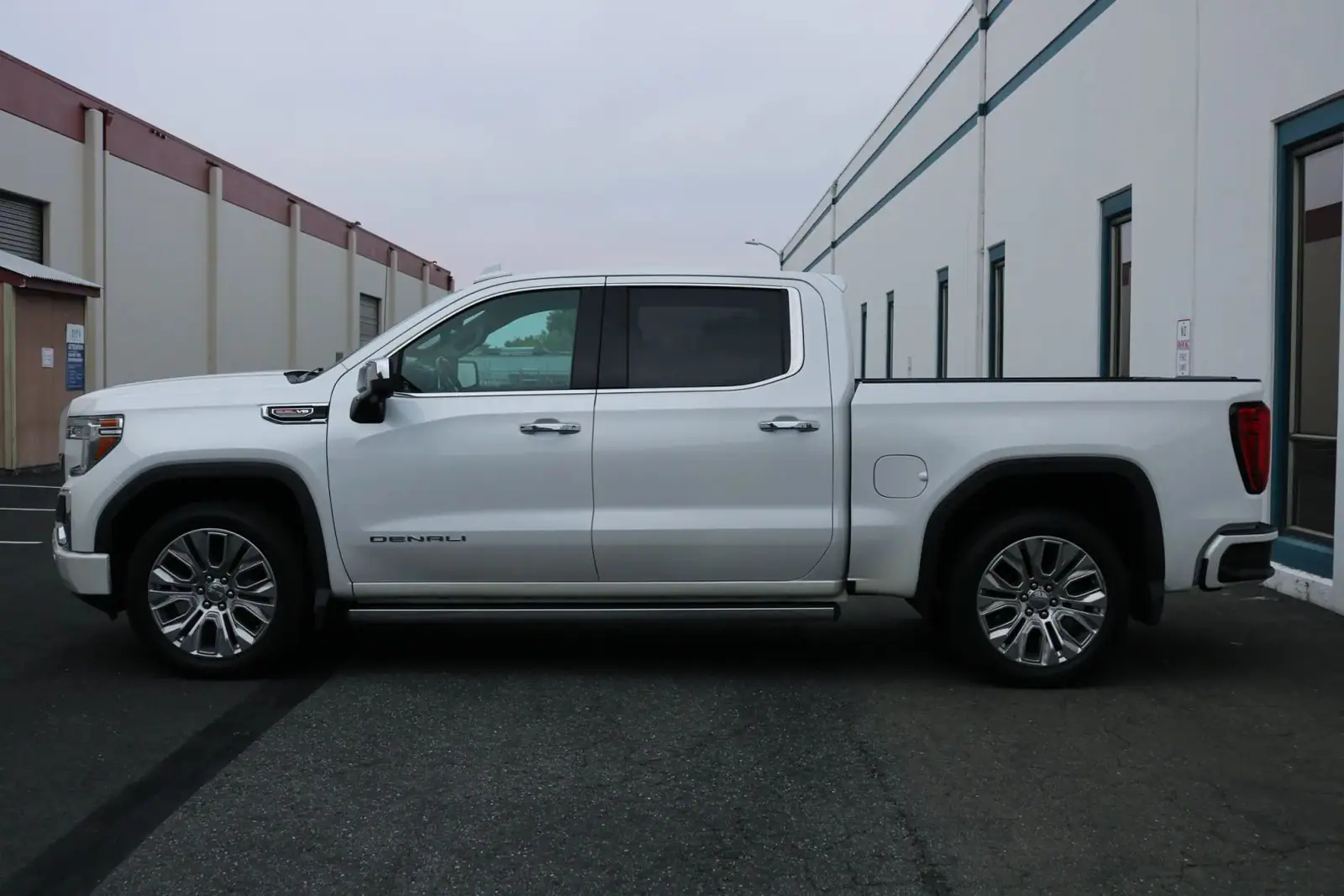 2020 GMC Sierra 1500 Denali — photograph 13 of 15