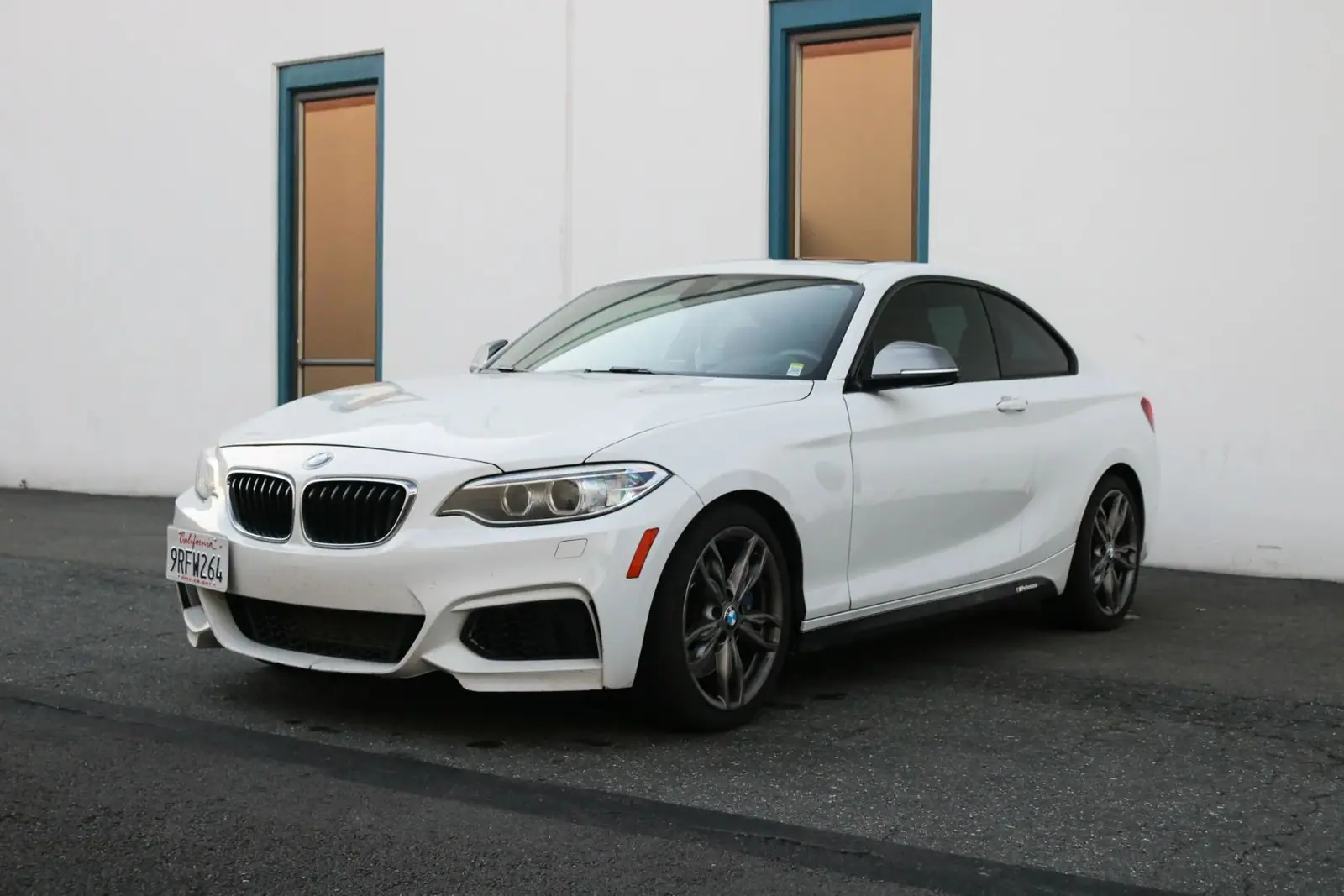 2015 BMW M235i xDrive — photograph 3 of 15