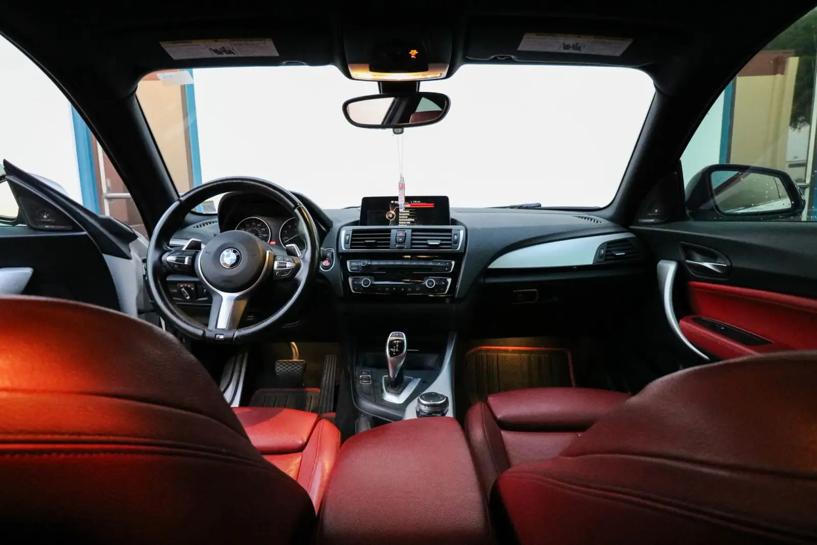 2015 BMW M235i xDrive — photograph 5 of 15