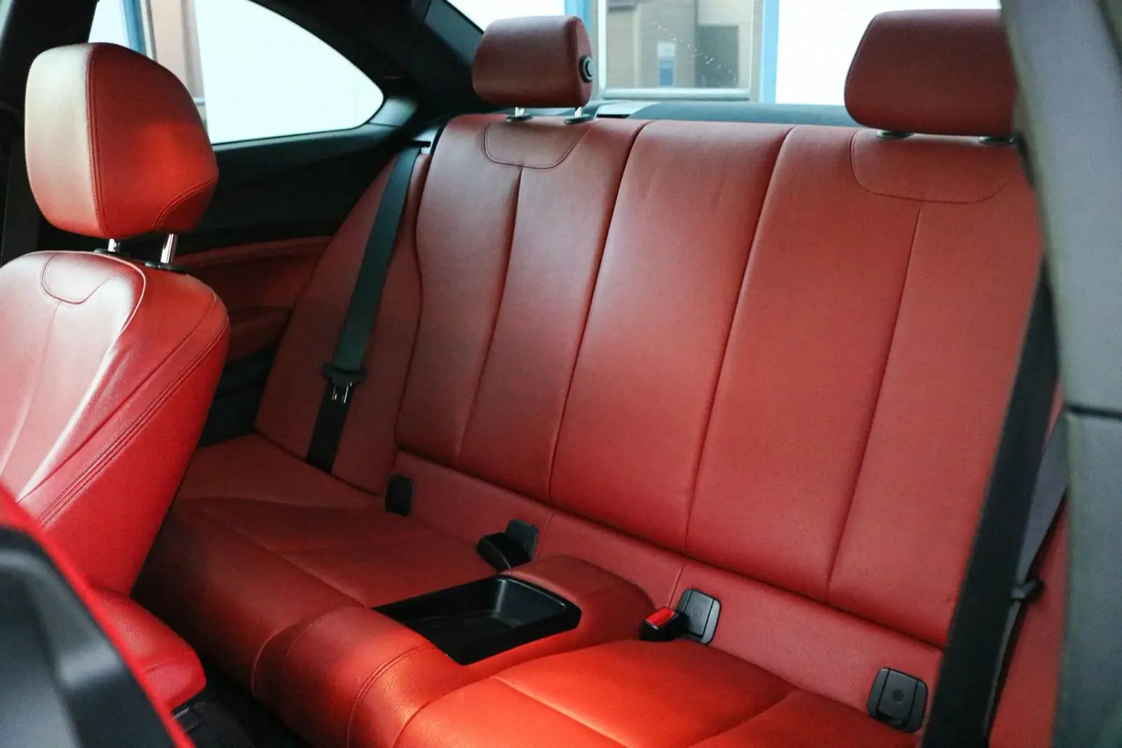 2015 BMW M235i xDrive — photograph 10 of 15